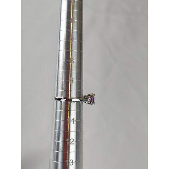 Gold Coast Platinum Plated 3 Stone Amethyst Ring Size 10 - Picture 8 of 9